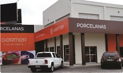 Fachada da Loja Rondinha da Germer, na BR 277 em Campo Largo/PR
